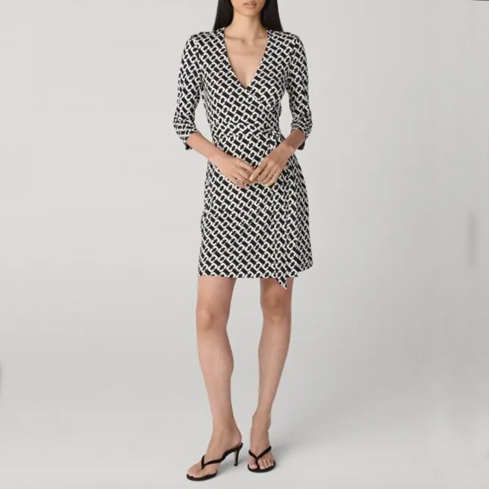 Diane von Furstenberg 100% Silk Wrap Dress